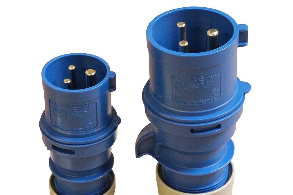 Plug - 32A, 3 Pins